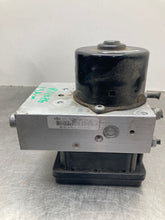 Load image into Gallery viewer, ABS Pump Nissan Armada 2013 - NW368801
