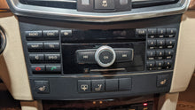Load image into Gallery viewer, RADIO CONTROL Mercedes-Benz E350 E550 E63 2010 10 2011 11 - NW369474
