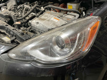 Load image into Gallery viewer, HEADLIGHT LAMP ASSEMBLY Toyota Prius Prius V 15 16 17 Left - NW543968
