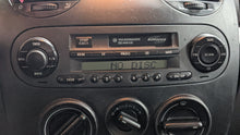 Load image into Gallery viewer, RADIO 2000 00 2001 01 02 03 04  VW Beetle - NW369475
