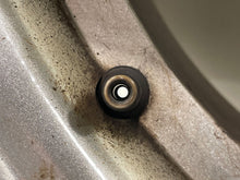 Load image into Gallery viewer, WHEEL Beetle 1998 98 99 00 01 02 03 04 05 16x6.5 Alloy - NW369625

