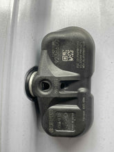 Load image into Gallery viewer, Wheel Rim  LEXUS ES350 2012 - NW544227
