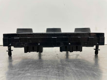 Load image into Gallery viewer, Temperature Controls Volkswagen Tiguan 2021 - NW369894
