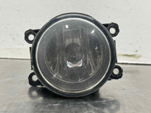 Load image into Gallery viewer, FOG LAMP LIGHT NV3500 Pathfinder Sentra Titan Titan XD 10-20 Bumper Mounted - NW544522
