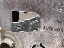 Load image into Gallery viewer, Radio Ford Mustang 2000 - NW568050
