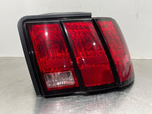 Load image into Gallery viewer, TAIL LIGHT LAMP ASSEMBLY Ford Mustang 99 00 01 02 03 04 Right - NW544686
