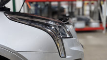 Load image into Gallery viewer, Headlight Lamp Assembly Cadillac XT5 2019 - NW369895
