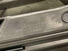Load image into Gallery viewer, GRILLE Hyundai Santa Fe 2013 13 2014 14 2015 15 2016 16 - NW544775
