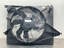 Load image into Gallery viewer, RADIATOR FAN ASSEMBLY Santa Fe Sorento 13 14 15 16 17 18 19 - NW544749
