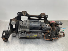 Load image into Gallery viewer, SUSPENSION AIR COMPRESSOR PUMP Audi A8 S8 2007-2016 - NW370410

