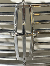 Load image into Gallery viewer, Grille Lincoln Navigator 2007 - NW370813
