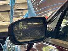 Load image into Gallery viewer, Side View Door Mirror Chrysler 300 2018 - NW545649
