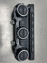 Load image into Gallery viewer, TEMPERATURE CONTROLS Volkswagen CC 2013 13 - NW370266
