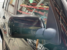 Load image into Gallery viewer, SIDE VIEW MIRROR BMW X5 2000 00 2001 01 2002 02 2003 03 2004 04 05 06 Right - NW545651
