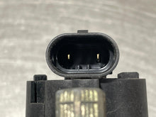 Load image into Gallery viewer, Fog Light Ford Explorer 2002 02 2003 03 2004 04 2005 05 Left - NW81442
