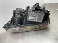 Load image into Gallery viewer, HEADLIGHT LAMP ASSEMBLY Volvo XC90 03 04 05 06 07 08 09 Right - NW370837
