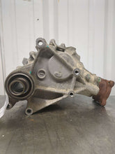 Load image into Gallery viewer, [INVENTORYCAR_YEAR_MAKE_MODEL] TRANSFER CASE - NW545884
