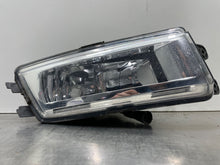 Load image into Gallery viewer, FOG LAMP LIGHT Passat 2014 14 2015 15 Bumper Mounted Right - NW371438

