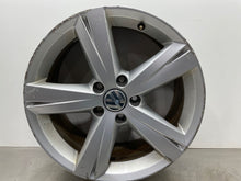 Load image into Gallery viewer, WHEEL RIM Passat 12 13 14 15 17x7 ALLOY - NW436333
