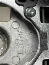 Load image into Gallery viewer, Steering Wheel  BMW M6 2007 - NW421584

