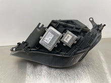 Load image into Gallery viewer, HEADLIGHT LAMP ASSEMBLY BMW 528i 535i 550i M5 08 09 10 Right - NW371982
