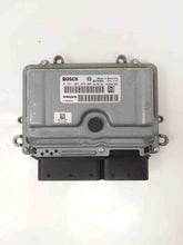 Load image into Gallery viewer, ECU ECM COMPUTER Volvo C30 V40 V70 2006 06 2007 07 08 - NW63008
