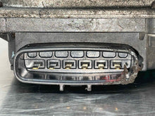 Load image into Gallery viewer, THROTTLE BODY Subaru Impreza Legacy Forester 2010 10 2011 11 - NW546425
