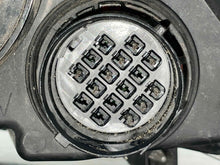 Load image into Gallery viewer, HEADLIGHT LAMP ASSEMBLY Land Rover LR2 13 14 15 Right - NW546914
