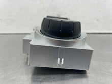 Load image into Gallery viewer, AC HEATER TEMP CONTROL Nissan 350Z 2004 04 - NW546739
