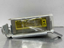 Load image into Gallery viewer, AIR BAG COMPUTER SUBARU FORESTER 2001 - NW37658
