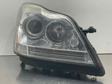 Load image into Gallery viewer, HEADLIGHT LAMP ASSEMBLY Gl320 Gl350 Gl450 Gl550 2007-2011 Right - NW547638
