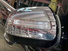 Load image into Gallery viewer, SIDE VIEW DOOR MIRROR Gl320 Gl350 Gl450 Gl550 09 10 Right - NW547109

