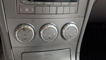 Load image into Gallery viewer, TEMPERATURE CONTROLS Subaru Forester 2005 05 2006 06 - NW373052
