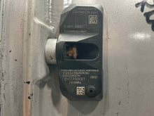 Load image into Gallery viewer, WHEEL RIM S450 Cdn S550 S600 S63 S65 SL55 SL550 SL600 07-09 18x8-1/2 - NW547952
