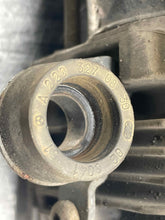 Load image into Gallery viewer, AIR RIDE COMPRESSOR CL550 CL600 CL63 CL65 S350 S400 S450 07-14 - NW547743
