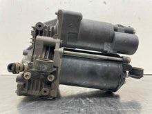 Load image into Gallery viewer, AIR RIDE COMPRESSOR CL550 CL600 CL63 CL65 S350 S400 S450 07-14 - NW547743
