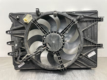 Load image into Gallery viewer, RADIATOR FAN ASSEMBLY Fiat 500 14 15 16 17 - NW372909
