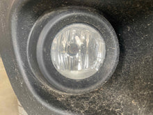 Load image into Gallery viewer, FOG LAMP LIGHT Jeep Renegade 2015 15 2016 16 2017 17 2018 18 - NW548638
