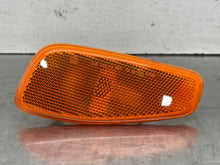 Load image into Gallery viewer, SIDE MARKER LAMP LIGHT Jeep Renegade 15 16 17 18 19 20 Right - NW548087
