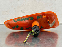Load image into Gallery viewer, SIDE MARKER LAMP LIGHT Jeep Renegade 15 16 17 18 19 20 Right - NW548087
