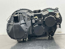 Load image into Gallery viewer, Headlight Lamp Assembly Jaguar XJ8 2004 - NW547636
