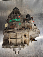 Load image into Gallery viewer, TRANSFER CASE Armada Pathfinder QX56 2008 08 2009 09 10 11 12 13 - NW548202
