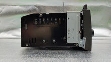 Load image into Gallery viewer, Radio  LINCOLN &amp; TOWN CAR 2006 - NW135172
