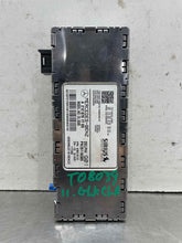 Load image into Gallery viewer, SATELLITE RECEIVER B250 C250 C300 C350 C63 E300 E350 E400 E550 E63 10-16 - NW548819
