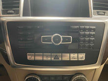 Load image into Gallery viewer, RADIO Gl350 Gl450 Gl550 GL63 AMG ML350 ML450 ML550 ML63 13-15 - NW548718
