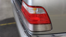 Load image into Gallery viewer, TAIL LIGHT LAMP ASSEMBLY S320 S420 S500 S500 Coupe S500SEL  97-99 Right - NW374481
