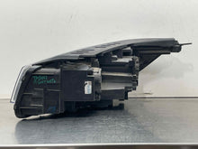 Load image into Gallery viewer, HEADLIGHT LAMP ASSEMBLY Kia Sorento 2019 19 2020 20 Right - NW549375
