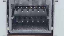 Load image into Gallery viewer, RADIO JAGUAR S TYPE 2000 00 01 02 03 AM FM CASSETTE - NW137807
