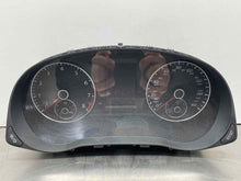 Load image into Gallery viewer, SPEEDOMETER CLUSTER Volkswagen Passat 2013 13 2014 14 - NW374461
