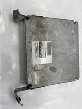 Load image into Gallery viewer, ECU ECM COMPUTER Toyota Sequoia 2004 04 4x4 - NW374861
